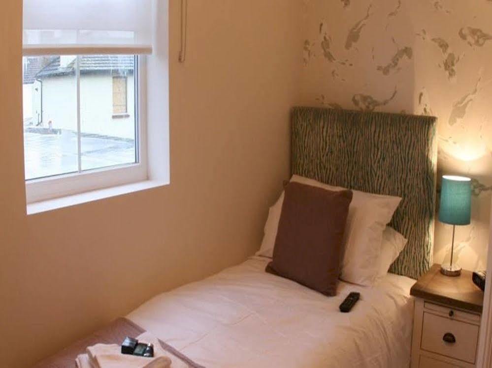 The Beaches Guest House (Adults Only) Southend-on-Sea Extérieur photo