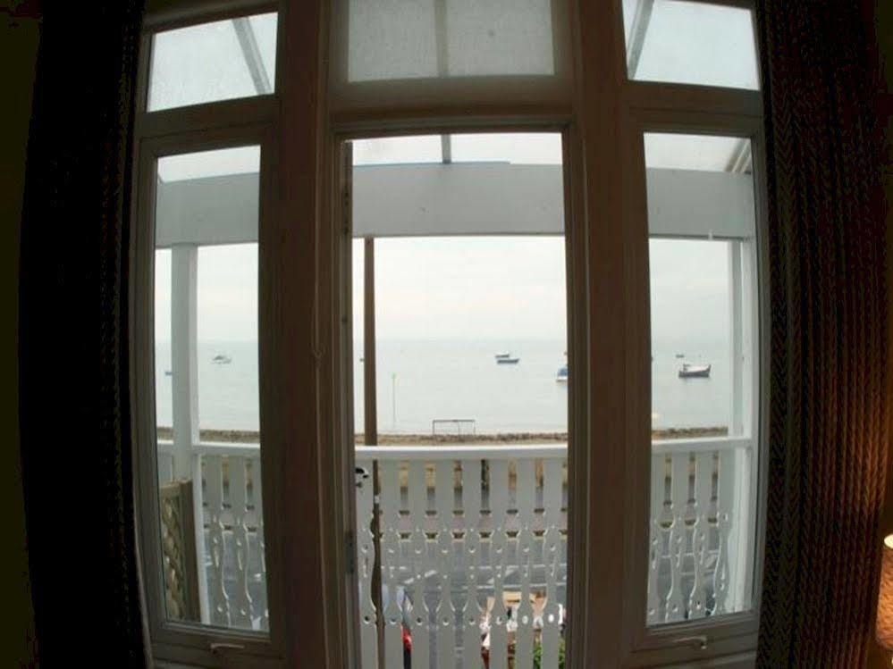 The Beaches Guest House (Adults Only) Southend-on-Sea Extérieur photo