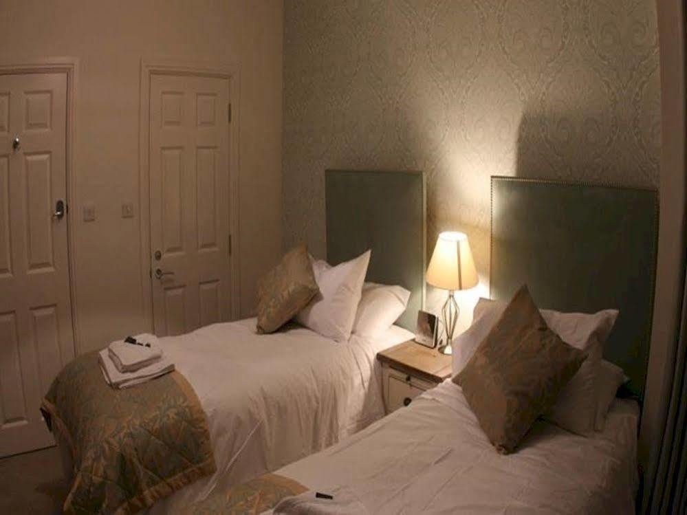 The Beaches Guest House (Adults Only) Southend-on-Sea Extérieur photo