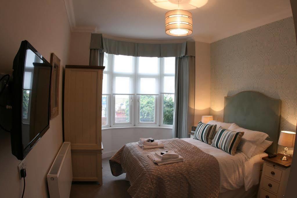 The Beaches Guest House (Adults Only) Southend-on-Sea Extérieur photo